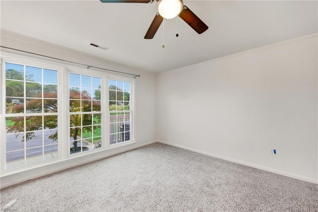 104 Camden Way Apt G, Yorktown, VA 23693