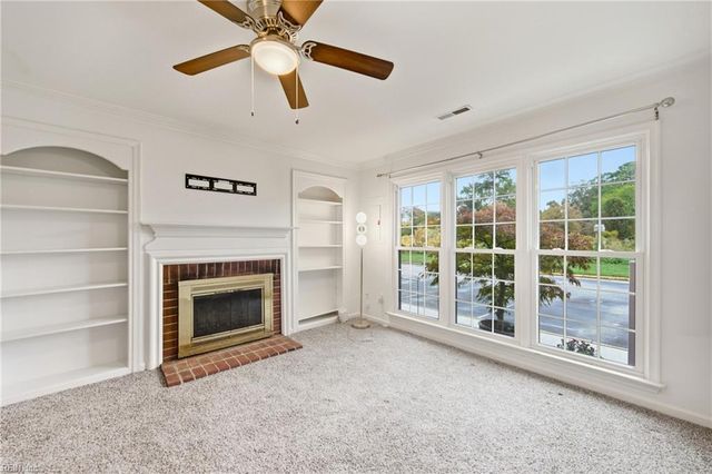 104 Camden Way Apt G, Yorktown, VA 23693