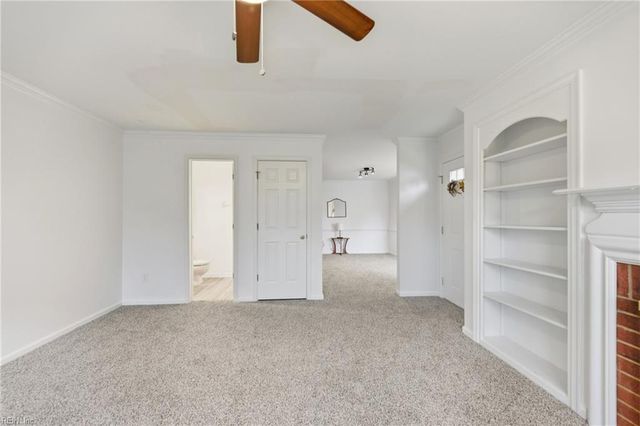 104 Camden Way Apt G, Yorktown, VA 23693