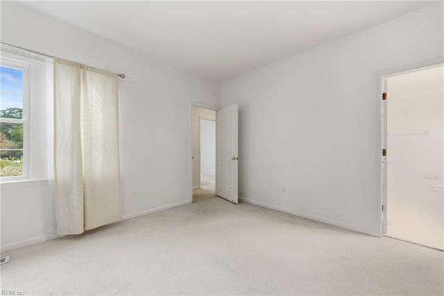 104 Camden Way Apt G, Yorktown, VA 23693