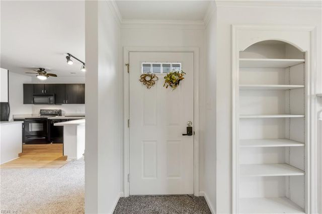 104 Camden Way Apt G, Yorktown, VA 23693