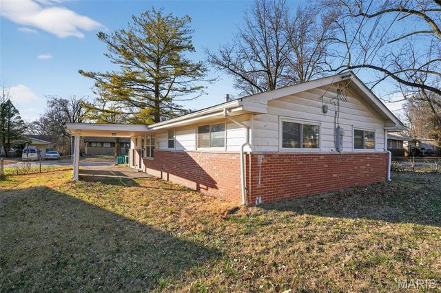 9710 Lanier Drive, Moline Acres, MO 63136