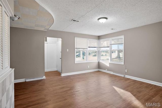 9710 Lanier Drive, Moline Acres, MO 63136