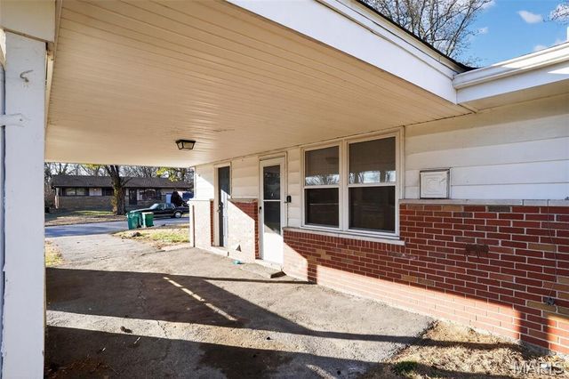 9710 Lanier Drive, Moline Acres, MO 63136