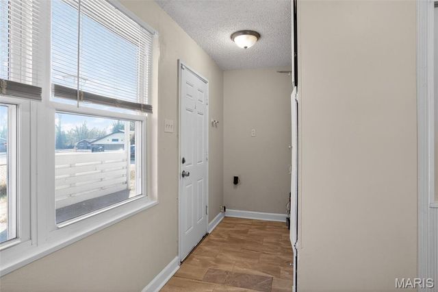 9710 Lanier Drive, Moline Acres, MO 63136