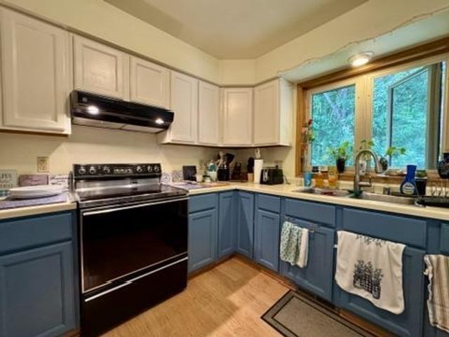 703 Meadowview Lane, Lodi, WI 53555