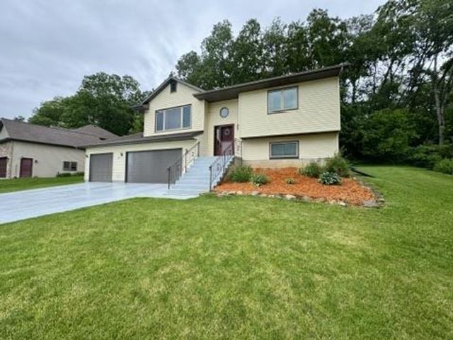 703 Meadowview Lane, Lodi, WI 53555