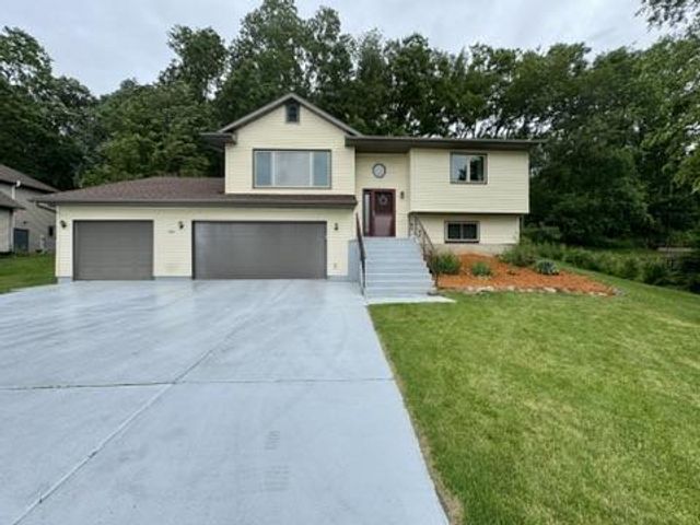 703 Meadowview Lane, Lodi, WI 53555