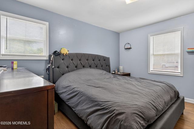 32 Brookside Drive, Howell, NJ 07731