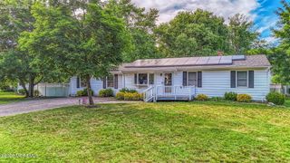 32 Brookside Drive, Howell, NJ 07731