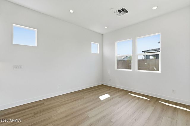 10734 N MCKINNEY Street, Surprise, AZ 85388