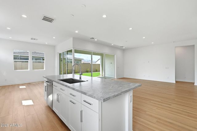 10734 N MCKINNEY Street, Surprise, AZ 85388