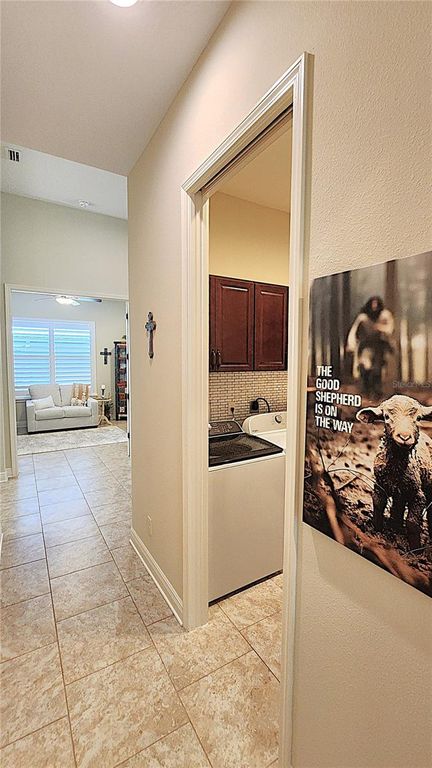 Image 23 of property listing at 1771 W LAUREL GLEN PATH, Hernando, FL 34442