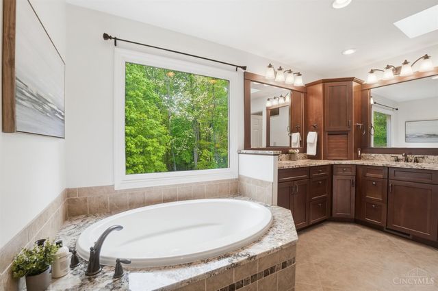 7211 Anderson Woods Drive, Cincinnati, OH 45244