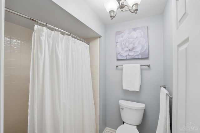 7211 Anderson Woods Drive, Cincinnati, OH 45244