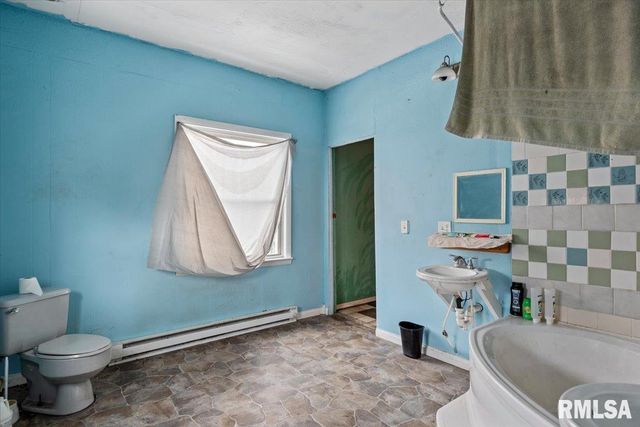 922 - 924 N 4TH Street, Springfield, IL 62702