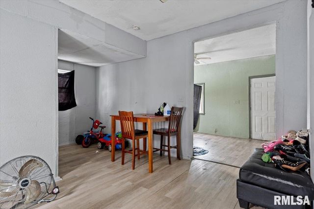 922 - 924 N 4TH Street, Springfield, IL 62702