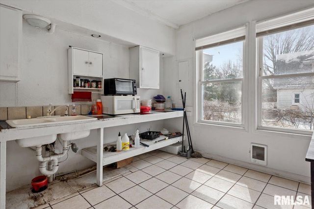 922 - 924 N 4TH Street, Springfield, IL 62702