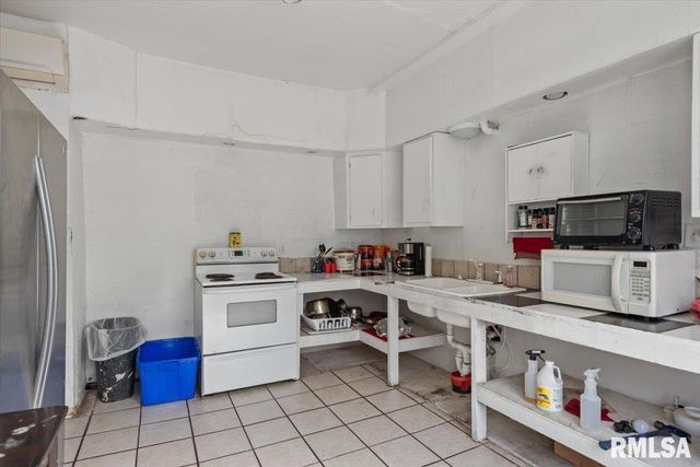 922 - 924 N 4TH Street, Springfield, IL 62702