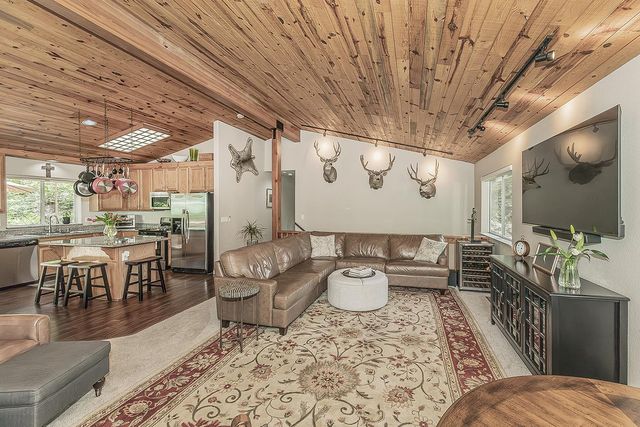 40975 Cold Springs Lane, Shaver Lake, CA 93664