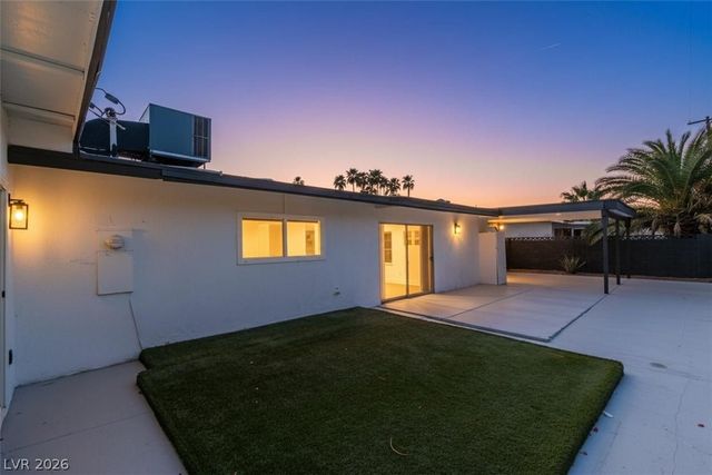 1590 Raindance Way, Las Vegas, NV 89169