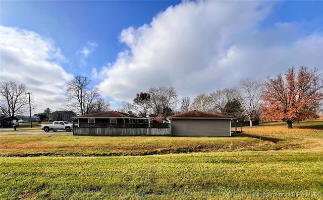 3707 Caney Road, Henryville, IN 47126