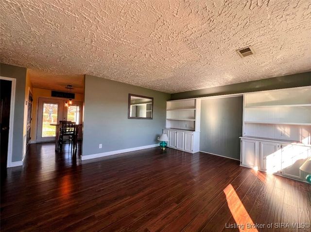 3707 Caney Road, Henryville, IN 47126