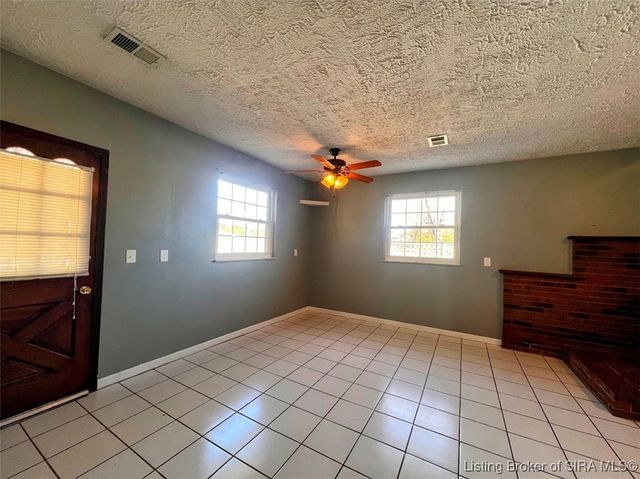 3707 Caney Road, Henryville, IN 47126