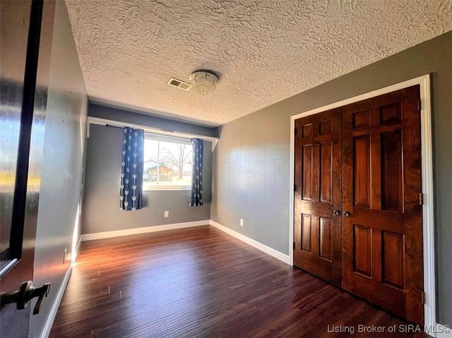 3707 Caney Road, Henryville, IN 47126