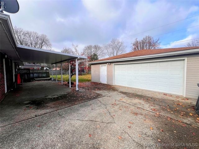 3707 Caney Road, Henryville, IN 47126