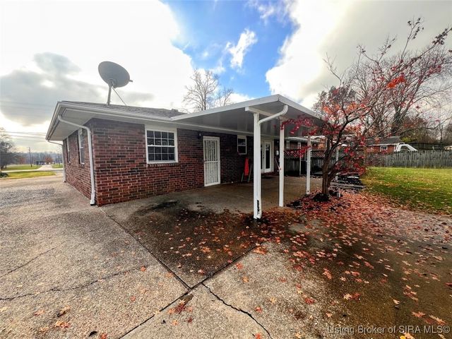 3707 Caney Road, Henryville, IN 47126