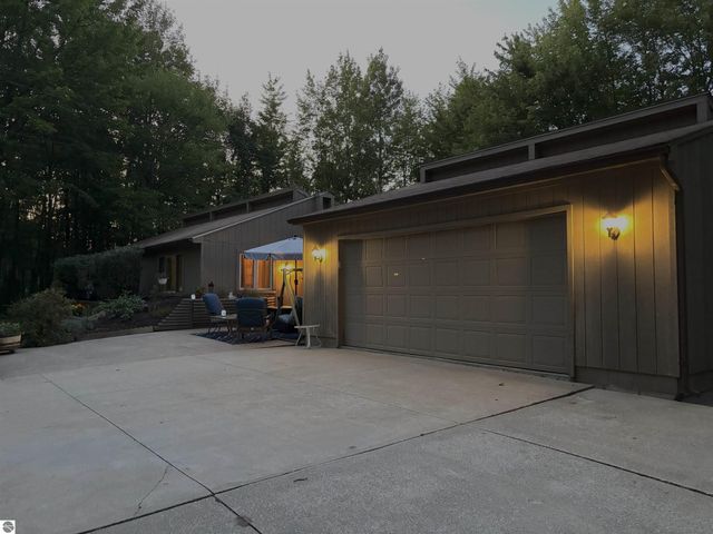 6849 E Baseline Road, Mt Pleasant, MI 48858