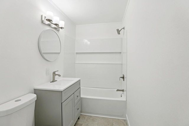 2432 Skyline DRIVE, Beloit, WI 53511