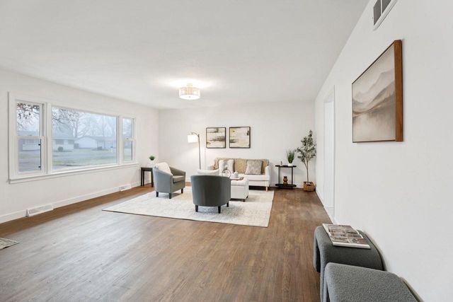 2432 Skyline DRIVE, Beloit, WI 53511