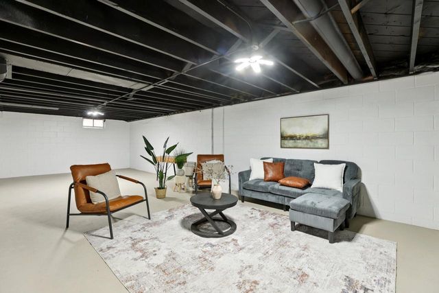 2432 Skyline DRIVE, Beloit, WI 53511