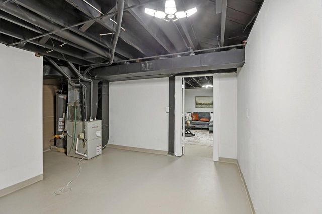 2432 Skyline DRIVE, Beloit, WI 53511