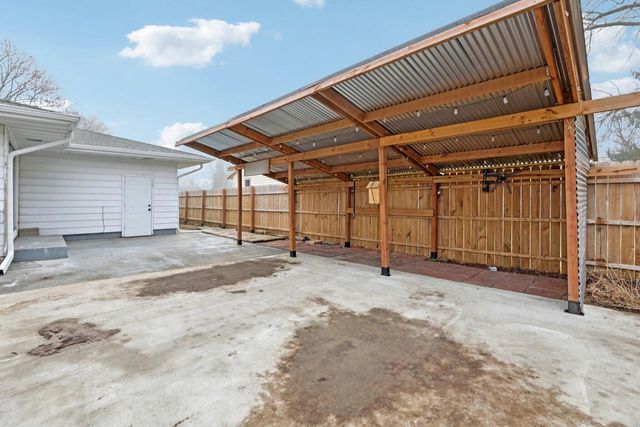 2432 Skyline DRIVE, Beloit, WI 53511