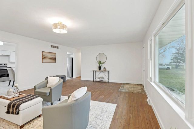 2432 Skyline DRIVE, Beloit, WI 53511