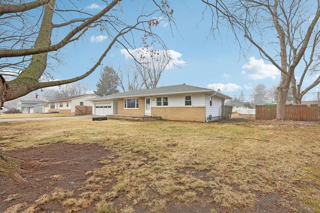 2432 Skyline DRIVE, Beloit, WI 53511