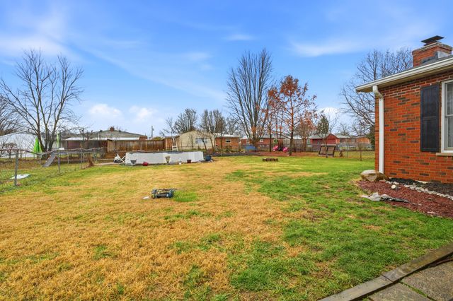 218 Center Street, Florence, KY 41042