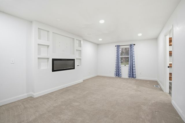 218 Center Street, Florence, KY 41042