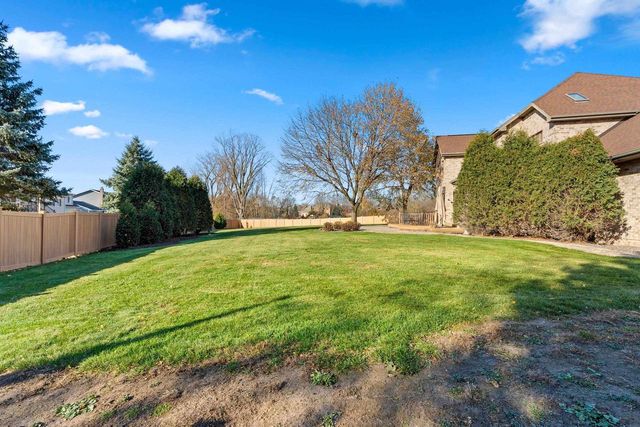 3117 W TWIN WILLOW COURT, Appleton, WI 54914