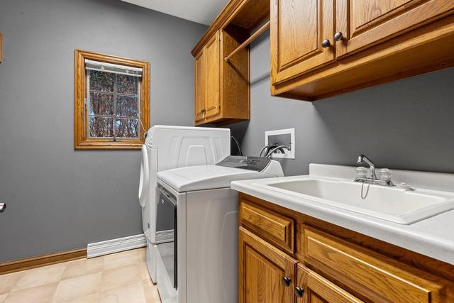 3117 W TWIN WILLOW COURT, Appleton, WI 54914