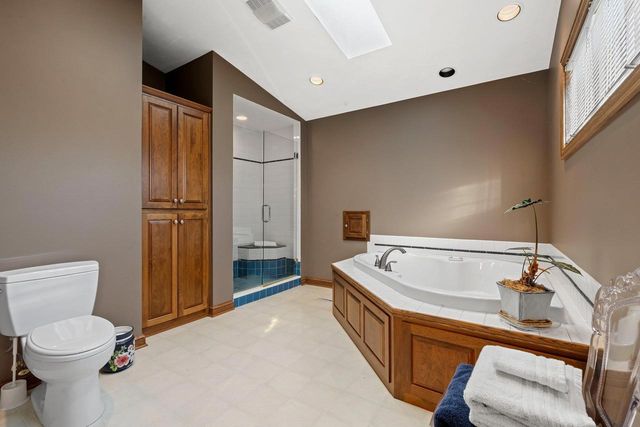 3117 W TWIN WILLOW COURT, Appleton, WI 54914