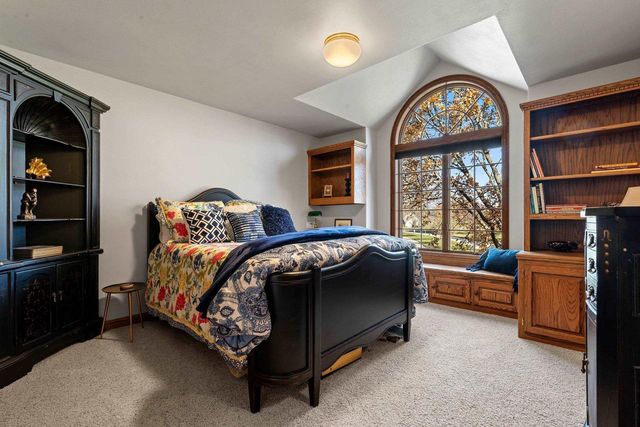 3117 W TWIN WILLOW COURT, Appleton, WI 54914