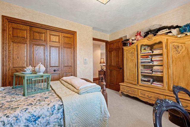 3117 W TWIN WILLOW COURT, Appleton, WI 54914