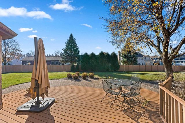 3117 W TWIN WILLOW COURT, Appleton, WI 54914