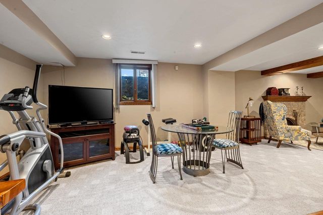 3117 W TWIN WILLOW COURT, Appleton, WI 54914