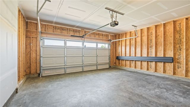 2823 Netherfield Circle, Troy, OH 45373