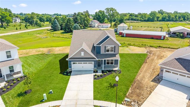 2823 Netherfield Circle, Troy, OH 45373